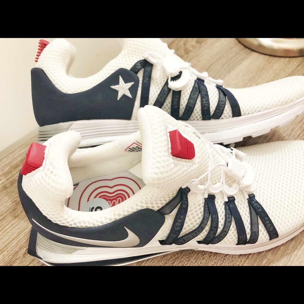 NWT Nike Shox Gravity USA America Shoes Sz. 9